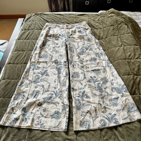 Anthropologie Blue and White Wide Leg Pants - Picture 10 of 10